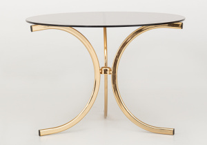 картинка Cтаринный столик салоне старинных вещей "Шебби" являющийся официальным дистрибьютором в России и Беларуси