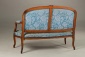 Антикварная скамейка из бука с голубой обивкой код. RM4165034 фото 6