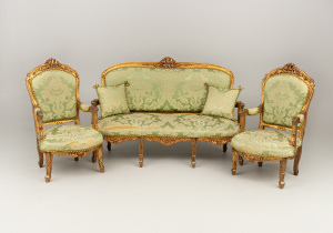 картинка Антикварный комплект для гостиной салоне старинных вещей "Шебби" являющийся официальным дистрибьютором в России и Беларуси