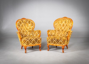 картинка Старинные кресла (2 шт.) с изогнутым каркасом и ножками типа «кабриоль» салоне старинных вещей "Шебби" являющийся официальным дистрибьютором в России и Беларуси