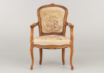 Старинное кресло код. RM53748