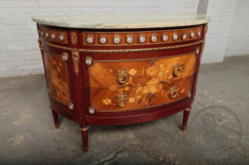 Старинный комод код. BE69101