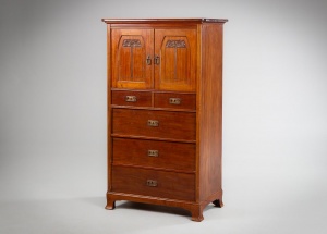 картинка Старинный высокий комод с распашными дверцами и выдвижными ящиками салоне старинных вещей "Шебби" являющийся официальным дистрибьютором в России и Беларуси