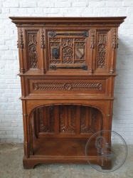 Антикварный резной дубовый поставец код. BE4097691