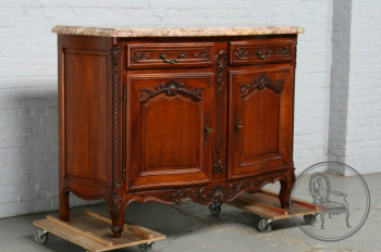 Старинный комод код. BE6856