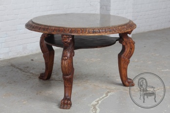 Старинный резной кофейный столик код. BE4097035