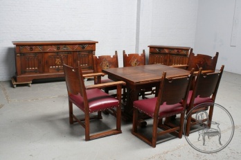 Старинный набор для столовой в готическом стиле код. BE4097611