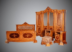 Старинный комплект мебели для спальни бука и красного дерева код.&nbsp;RM4166629