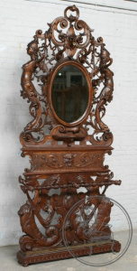 картинка Антикварная консоль с зеркалом салоне старинных вещей "Шебби" являющийся официальным дистрибьютором в России и Беларуси