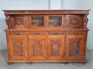 картинка Антикварный дубовый двухъярусный комод салоне старинных вещей "Шебби" являющийся официальным дистрибьютором в России и Беларуси