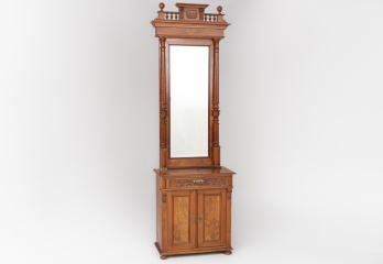 Антикварный комод из красного дерева с большим зеркалом код. RM4100848