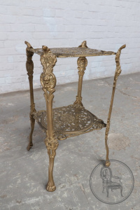 картинка Старинная подставка салоне старинных вещей "Шебби" являющийся официальным дистрибьютором в России и Беларуси