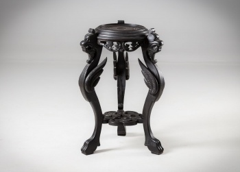 Антикварный столик-подставка из тика код.&nbsp;RM4141121