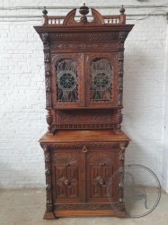 Антикварный дубовый буфет с витажами в мехельском стиле код. BE4165183