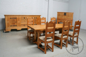 Старинный столовый гарнитур из дуба в готическом стиле код. BE6131