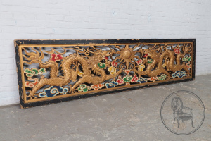 картинка Антикварная резная декоративная панель салоне старинных вещей "Шебби" являющийся официальным дистрибьютором в России и Беларуси