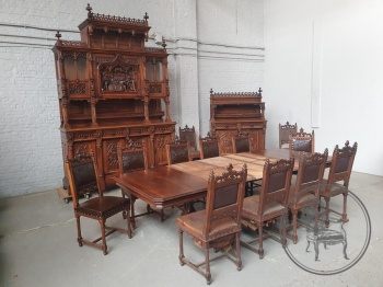 Антикварный комплект для столовой в готическом стиле с подписью итальянского скульптора V. Aimone (15 пр.) код. BE4122466