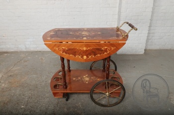 Старинный сервировочный столик с маркетри код. BE4097258