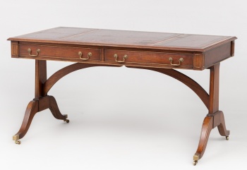 Старинный письменный стол с латунной отделкой код. RM4100525