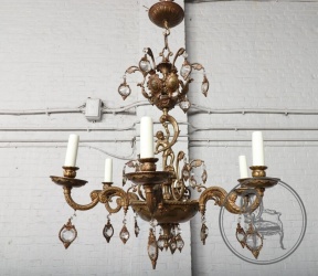 Старинная бронзовая люстра со стеклянными подвесками код. BE4153347