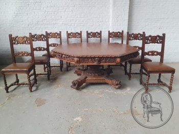 Антикварный дубовый стол большого размера и восемь стульев в рыцарском стиле код. BE4161630