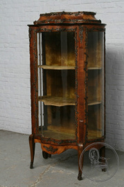 Антикварная витрина код. BE6720