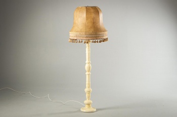 Антикварный торшер с кожаным абажуром код.&nbsp;RM4113529