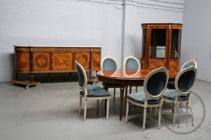 картинка Старинный набор для столовой из палисандра с инкрустацией в технике маркетри с бронзовыми накладками салоне старинных вещей "Шебби" являющийся официальным дистрибьютором в России и Беларуси