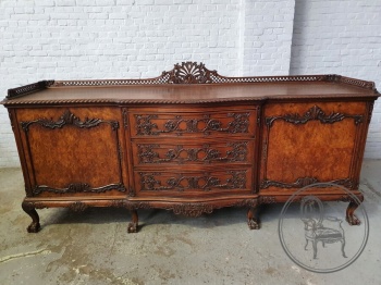 Старинный комод с ажурной резьбой код. BE4117999