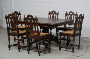 картинка Антикварный стол и стулья (6 шт.) салоне старинных вещей "Шебби" являющийся официальным дистрибьютором в России и Беларуси