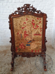 Антикварный экран для камина с гобеленом код. BE107431