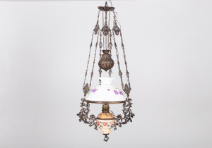 картинка Старинная люстра салоне старинных вещей "Шебби" являющийся официальным дистрибьютором в России и Беларуси