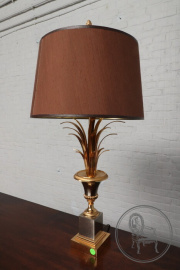 Старинная бронзовая настольная лампа в стиле арт-деко код. BE58794