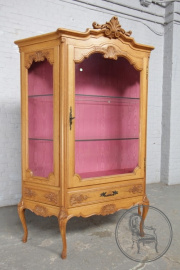 Антикварная витрина код. BE7455