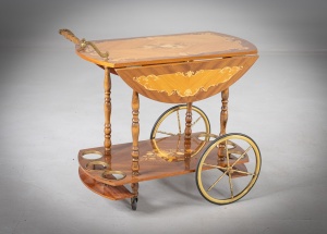 картинка Старинный итальянский сервировочный столик в технике маркетри салоне старинных вещей "Шебби" являющийся официальным дистрибьютором в России и Беларуси