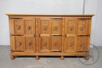 Старинный комод код. BE7233