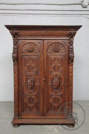 Антикварный шкаф код. BE5983