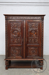 Антикварный шкаф код. BE8663