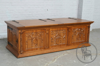 Антикварный сундук код. BE6814