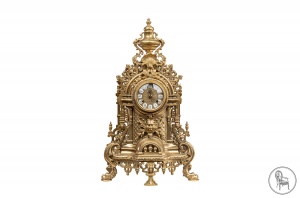 картинка Антикварные каминные часы салоне старинных вещей "Шебби" являющийся официальным дистрибьютором в России и Беларуси