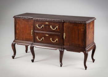 Старинный дубовый комод с бронзовыми ручками код. RM4136306