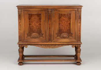 Старинный посудный шкаф код. RM53499