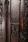 Антикварный резной поставец в готическом стиле код. BE4097522 фото 7