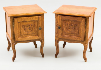  Старинные прикроватные тумбочки (2 шт.) код. RM25342