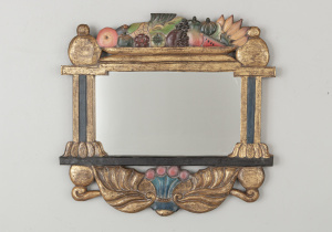 картинка Старинное зеркало салоне старинных вещей "Шебби" являющийся официальным дистрибьютором в России и Беларуси