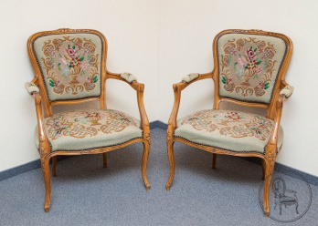 Антикварныe кресла (2 шт.) код. NF0015