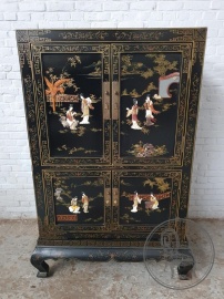 Старинный высокий комод с росписью в стиле Шинуазри код. BE4097632