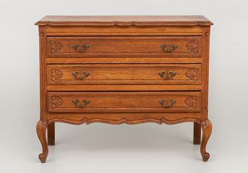 Старинный комод код. RM48809