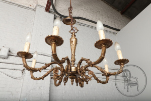 картинка Старинная французская бронзовая люстра на 8 рожков салоне старинных вещей "Шебби" являющийся официальным дистрибьютором в России и Беларуси