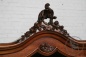 Антикварная витрина с резной короной код. BE4096802 фото 2
